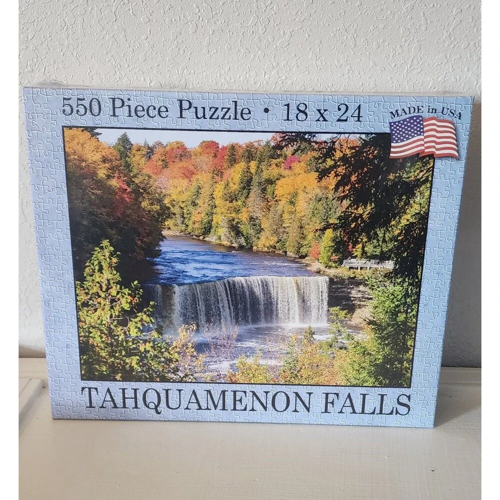 Tahquamenon Falls 550 Piece Jigsaw Puzzle 18x24 UP Michigan Autumn Landscape New